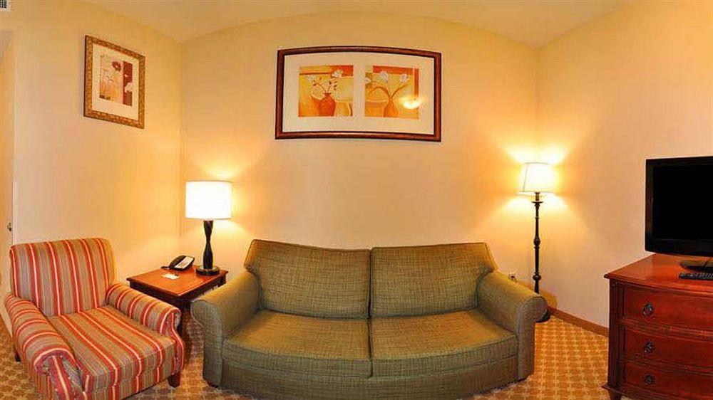 Country Inn & Suites By Radisson, Crestview, Fl Buitenkant foto